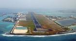 Male International Airport to przykład lotniska wybudowanego na istniejącej wyspie. Jest to największe lotniska na Melediwach