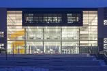 Architektura Białegostoku. Bryła Centrum Nowoczesnego Kształcenia projektu aa_studio czerpie inspiracje z sztuki ludowej. Zobaczcie architekturę CNK. Galeria zdjęć! 