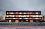 Architektura Bełchatowa. PGE GiEK ma nową siedzibę projektu studia FAAB. Podoba wam się budynek inspirowany obszarami działalności firmy?