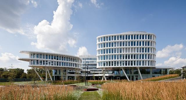 Architektura Warszawy. Business Garden: ekologiczny kompleks biurowy projektu JSK Architekci i Fuksas Associati
