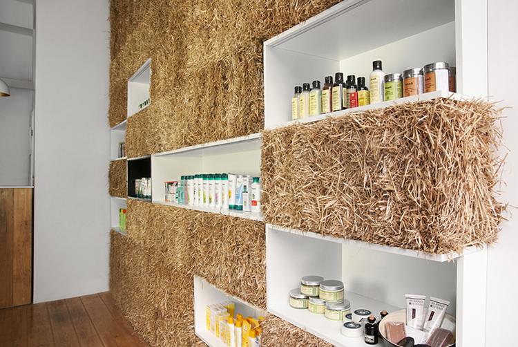 Architektura wnętrz. Słomiany butik, czyli pięknie, tanio i ekologicznie. Zobacz projekt biura Hornowski Design