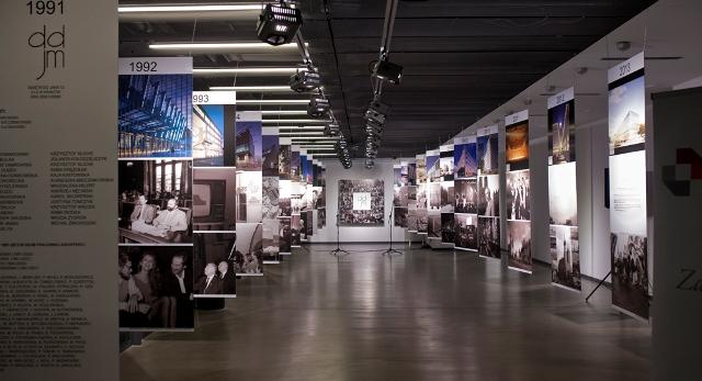 Architektura życia codziennego: wystawa prac Marka Dunikowskiego i DDJM: Osie czasu w krakowskiej galerii GAGA