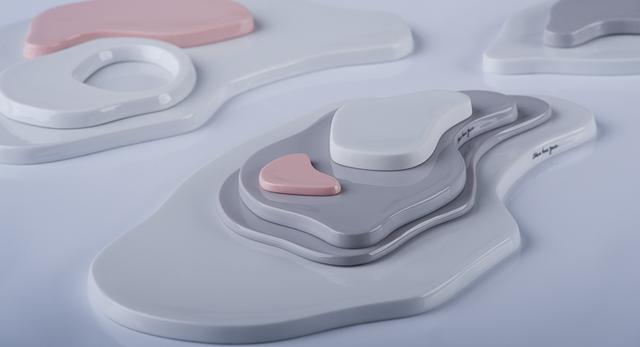 Rzeźba? Makieta bryły architektonicznej? Nic z tych rzeczy. Zdjęcie przedstawia zestaw naczyń projektu Aldana Ferrera Garcia powstały na warsztatach Art Food 2014