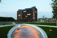 U15 Office building widziane z daleka - biurowiec w Milanie,Włochy  autor: Cino Zucchi Architetti