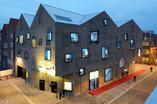 Bryła Poppodium GRENSWERG w holenderskim mieście Venlo  autor: van Dongen - Koschuch architekci