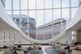Arkada w elewacji nowej biblioteki uniwersyteckiej w Helsinkach