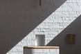 Prezbiterium w węgierskim kościele. Minimalizm w architekturze sakralnej