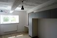 Miniaturowy "loft" na strychu, czyli mieszkanie treningowe dla wychowanków ośrodka w Aninie