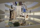 Przygnieciony papież w Guggenheim! Czyli kontrowersyjna wystawa Maurizio Cattelana