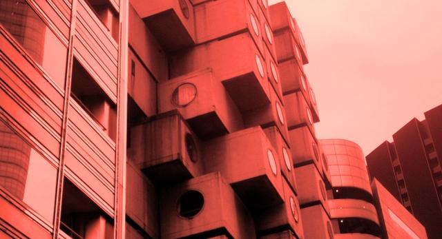 Architektura Tokio - wieża kapsułkowa Nakagin