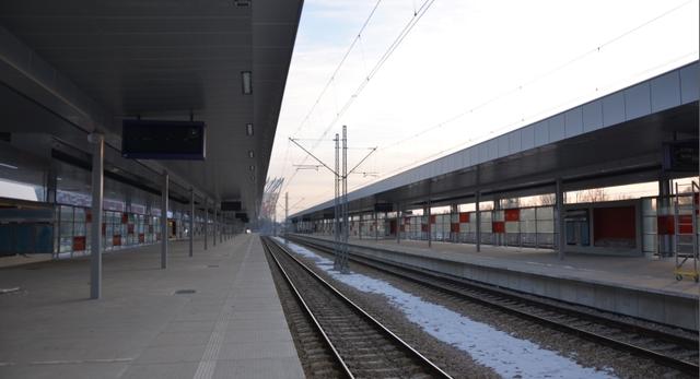 Dworzec Warszawa Stadion