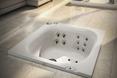 WNĘTRZA. Jacuzzi w Domu 2