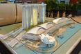 Tak prezentuje się model hotelu Marina Bay Sands w Singapurze