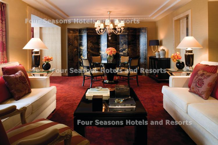 Four Season Hotel. Nowoczesne wnętrze z nutką klasycznego stylu charakterystycznego dla angielskiej architektury