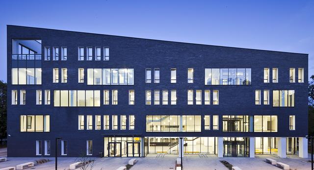 Geocentrum projektu Kuryłowicz & Associates. Zobaczcie zdjęcia nowych obiektów Politechniki Wrocławskiej