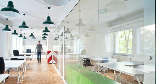 Architektura wnętrza biura w stylu loft. Zobaczcie nowoczesne wnętrza projektu Bud Cud w Krakowie 