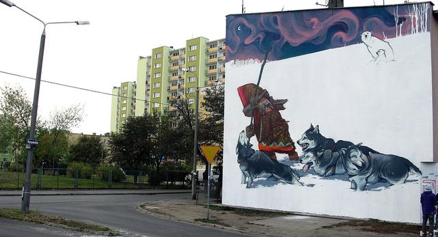 Architektura miasta oraz bryły ozdobione niecodziennym graffiti autorstwa Etam Cru. Zobacz sztukę miasta według młodych artystów! Piękne zdjęcia galeria zdjęć.