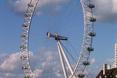 London Eye pełni funkcje tarasu widokowego