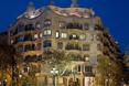 Casa Mila to także projekt Gaudiego i kolejny przykład architektury secesji