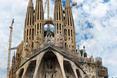 Sagrada Familia - również secesyjny obiekt i również projektu Antoniego Gaudiego